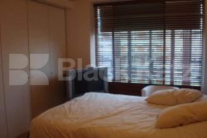 			New Instruction, 3 Bedroom, 1 bath, 1 reception Flat			 Gloucester Place, MARYLEBONE